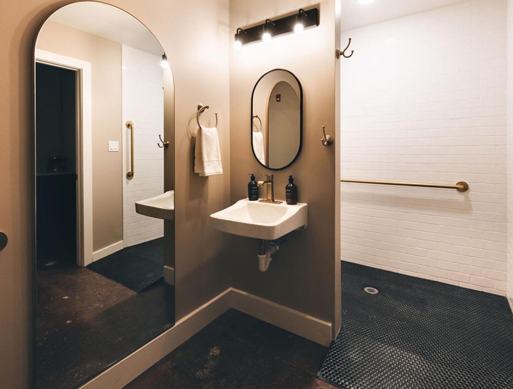 The Bellwether Hotel Louisville Esterno foto